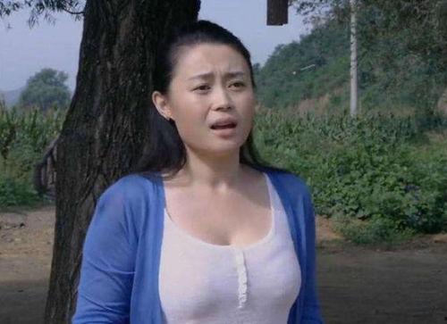 农村女子的爆料视频,揭开乡村生活背后惊人真相  第1张